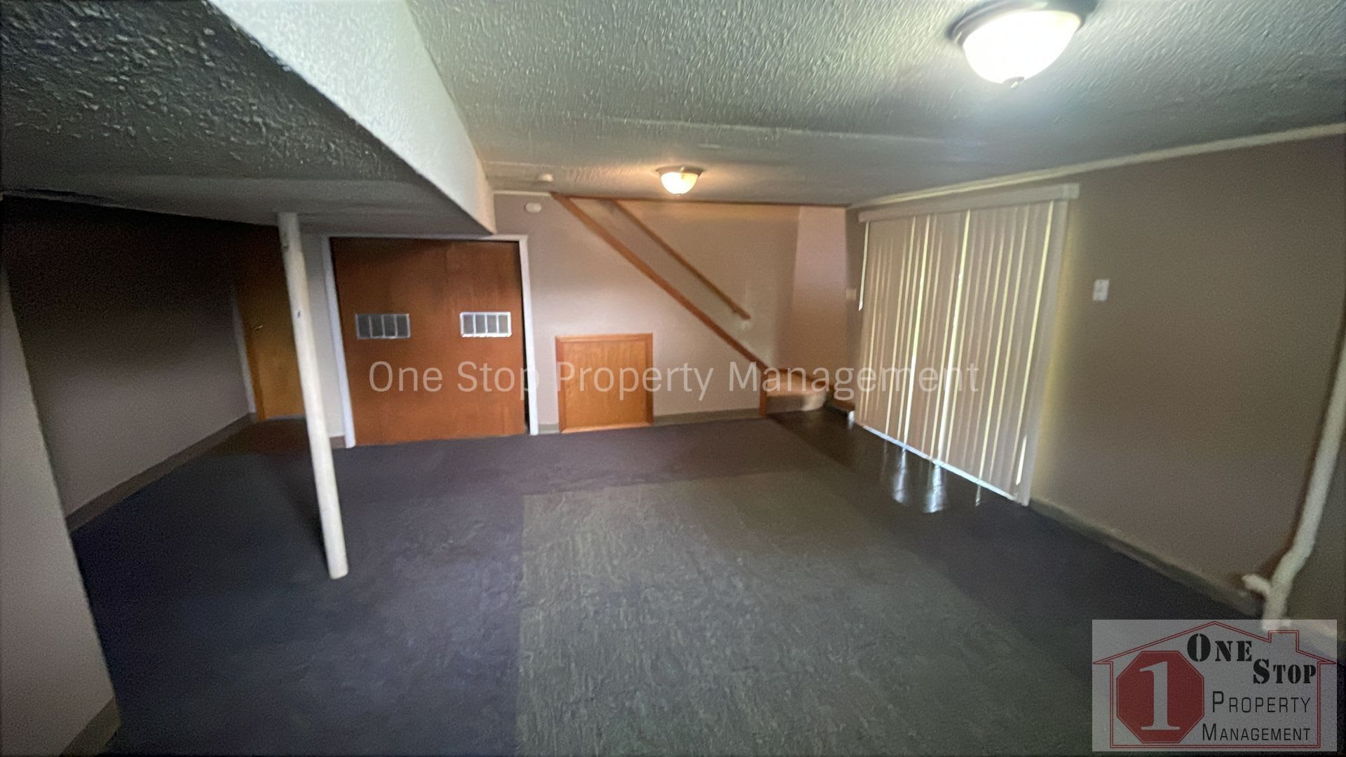 New Price! 3 Bedroom, 2.5 Bathroom with 2 Car Garage in Independence, Missouri – photo 3