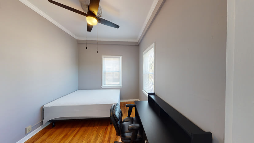 107 Comstock Ave Apt 2 – photo 2