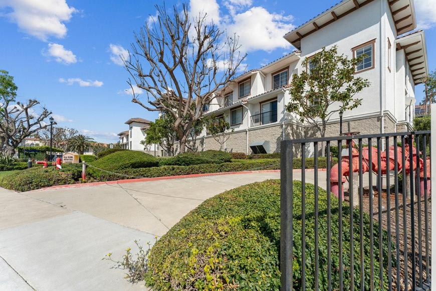 Villa Paloma Senior Apartments – photo 3