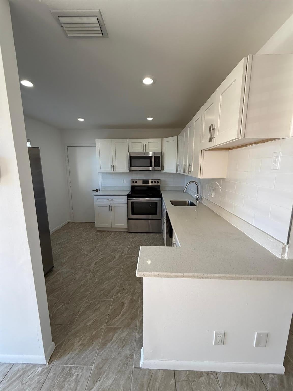 5595 Kimberton Way – photo 4