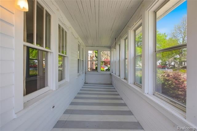 135 N Connecticut Avenue – photo 4