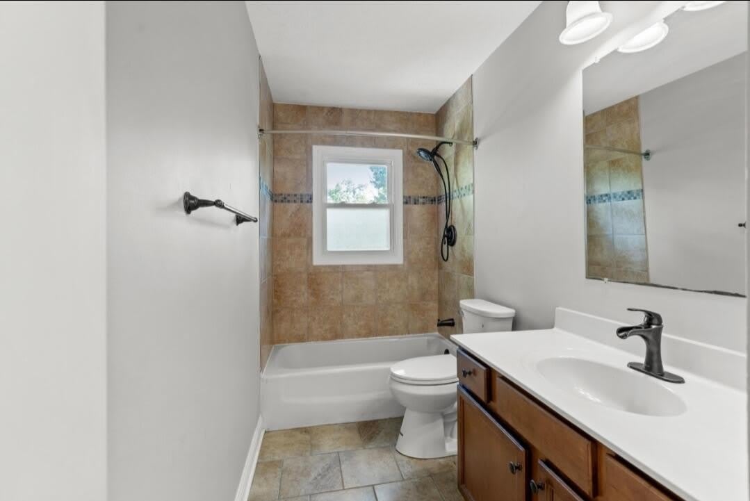 1353 Canonero Drive – photo 4