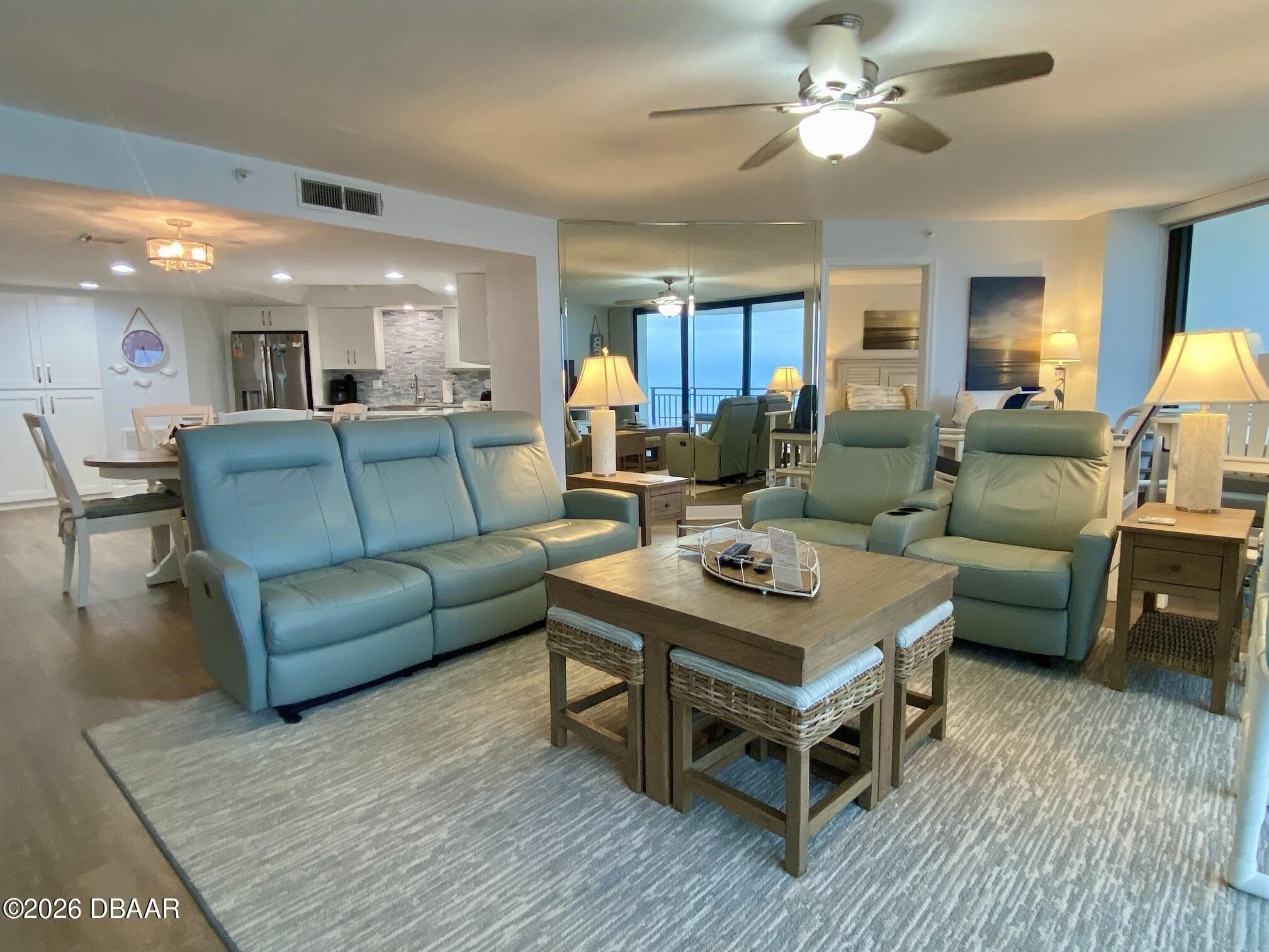 2555 S Atlantic Avenue – photo 5
