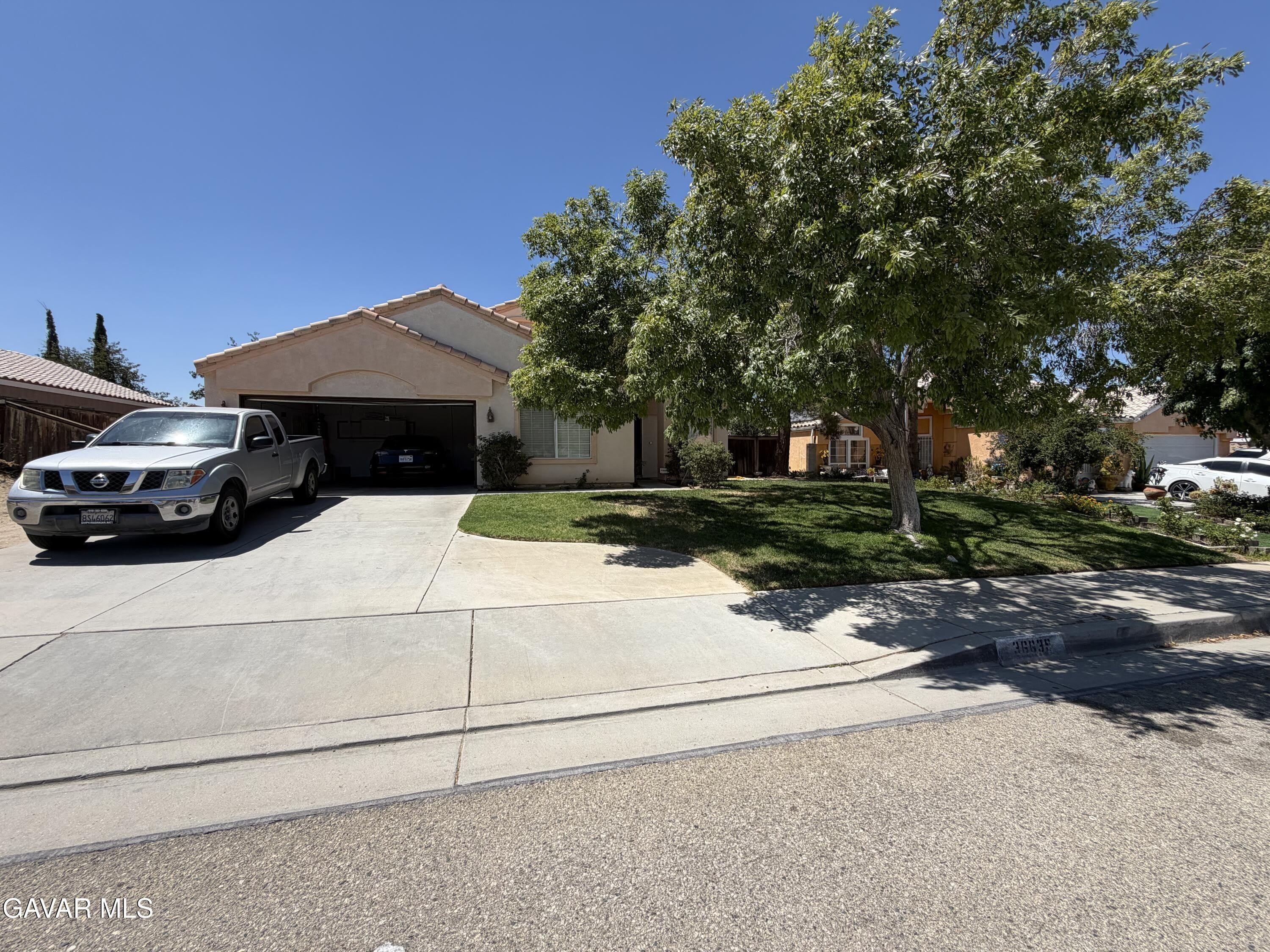36639 E Rose Street – photo 1