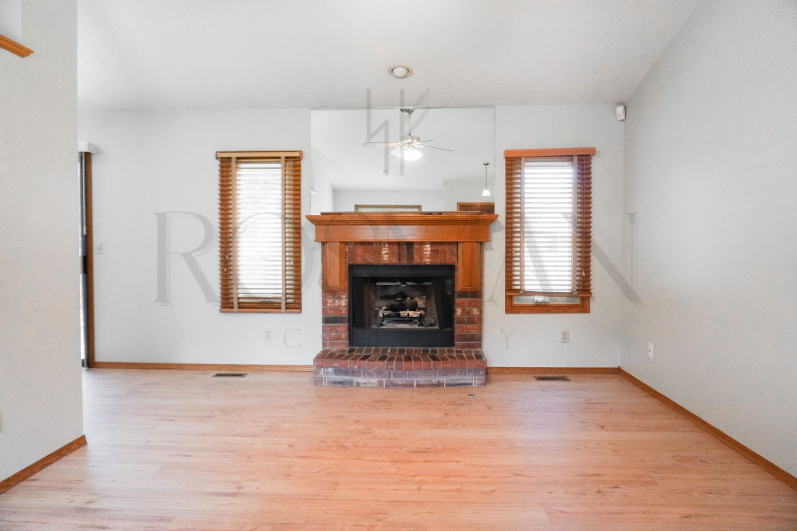 4 Bed 3 Bath w Garage near 21st + Ridge – photo 2