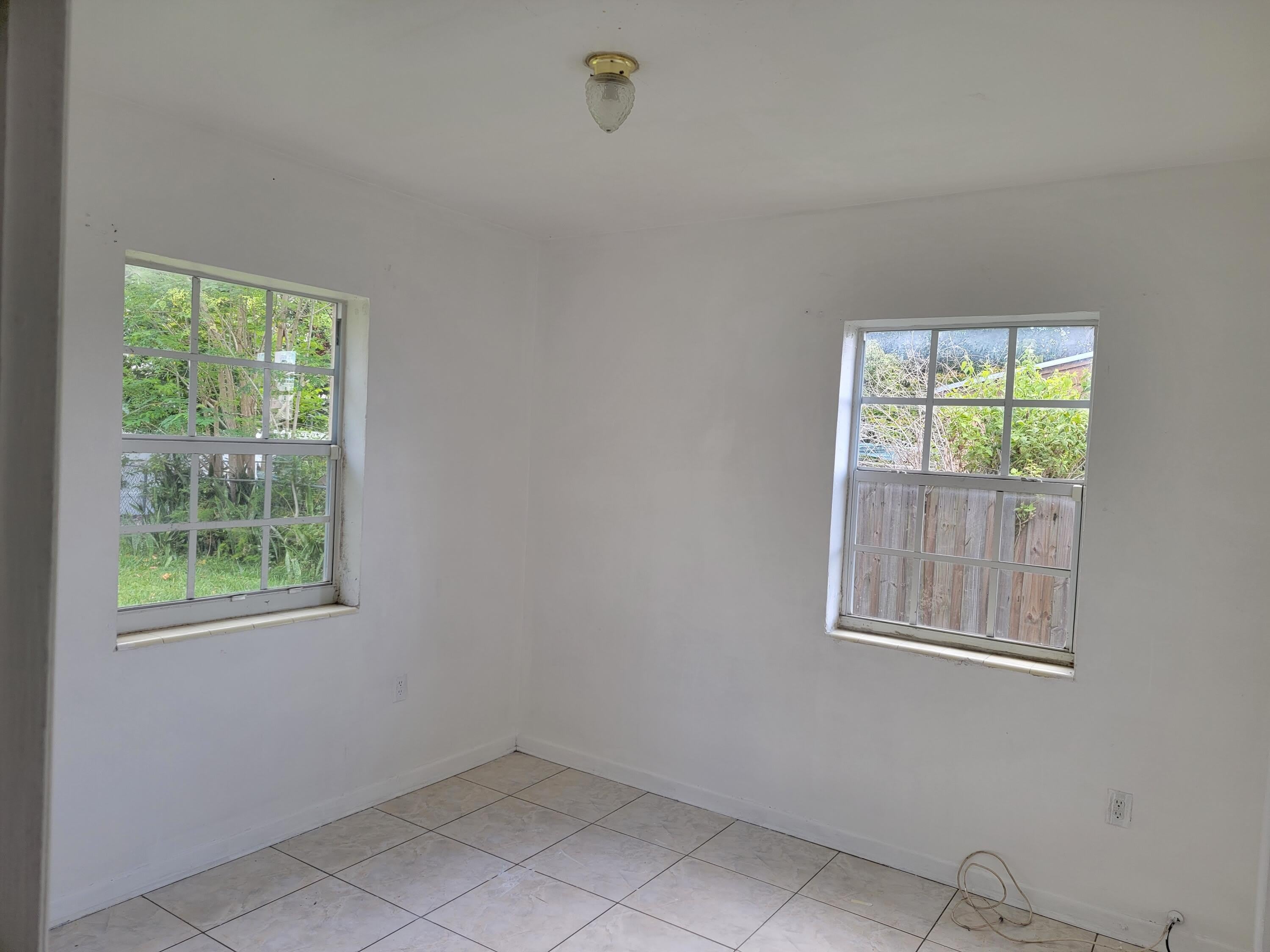 275 NW 187th Street – photo 4