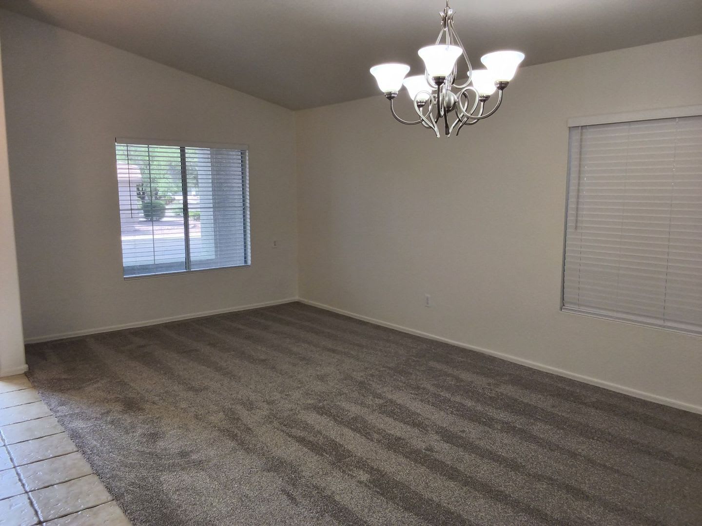 FABULOUS Mesa Home – photo 5