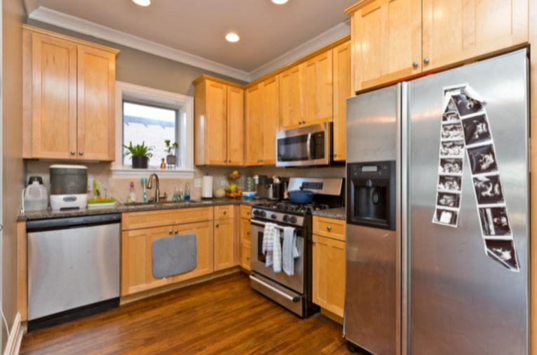 930 W Dakin – photo 4
