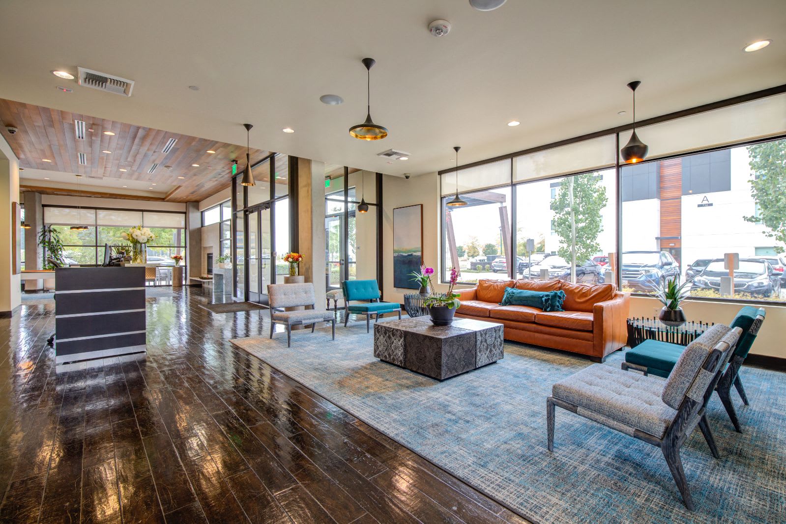 Discovery West Apartments – photo 4