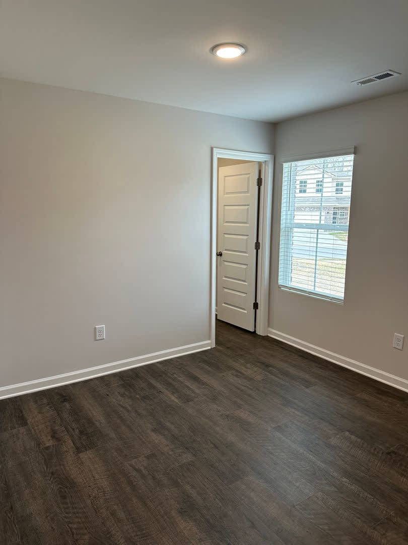 Pre Leasing Now Beautiful 4 Bedroom 2 Bath Home Offering Space Comfort In Kilpatrick Landing – photo 5