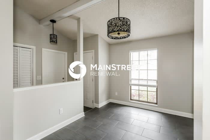 10918 Knottingby Drive – photo 5
