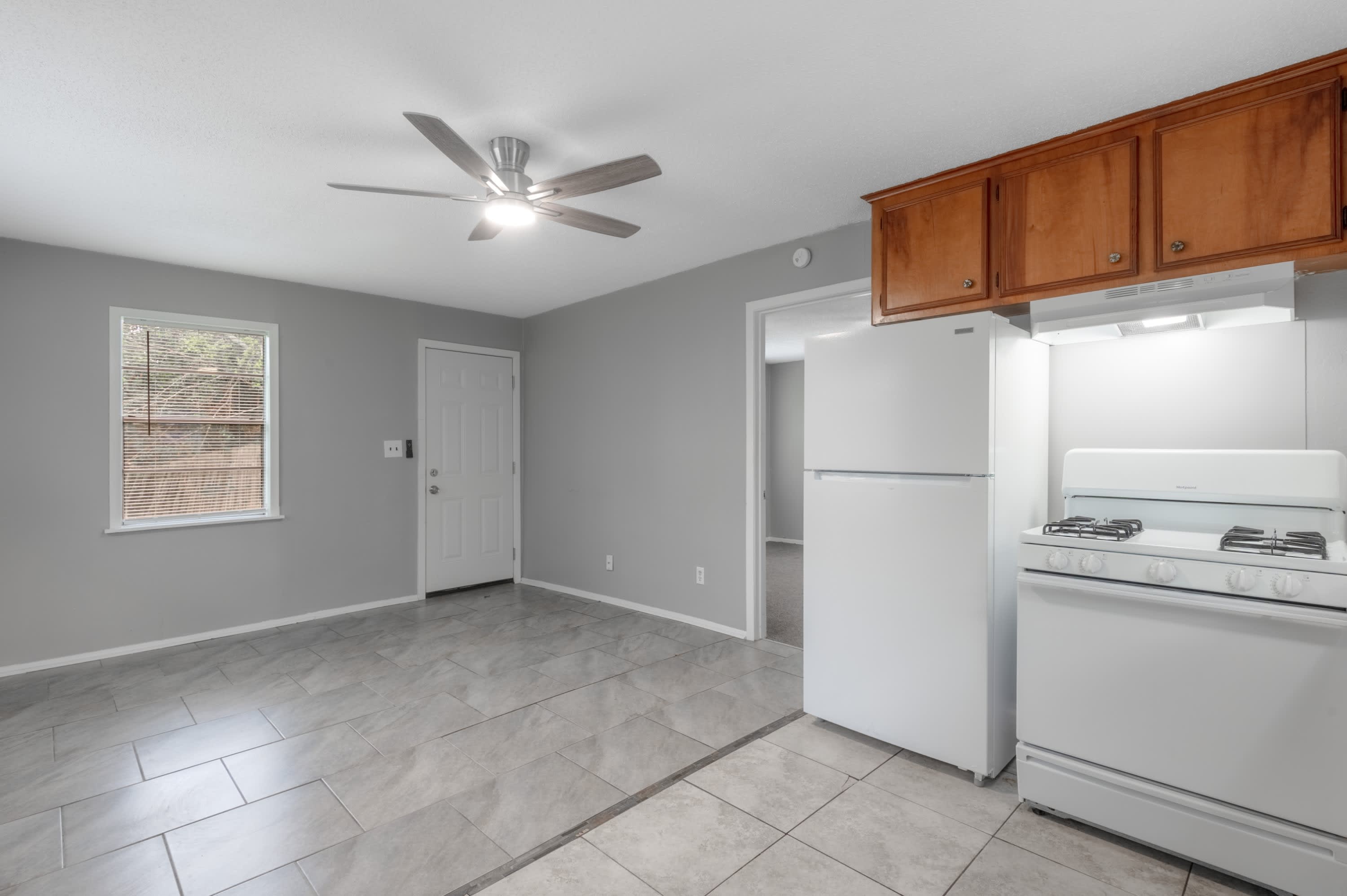 700 Gray Street – photo 2