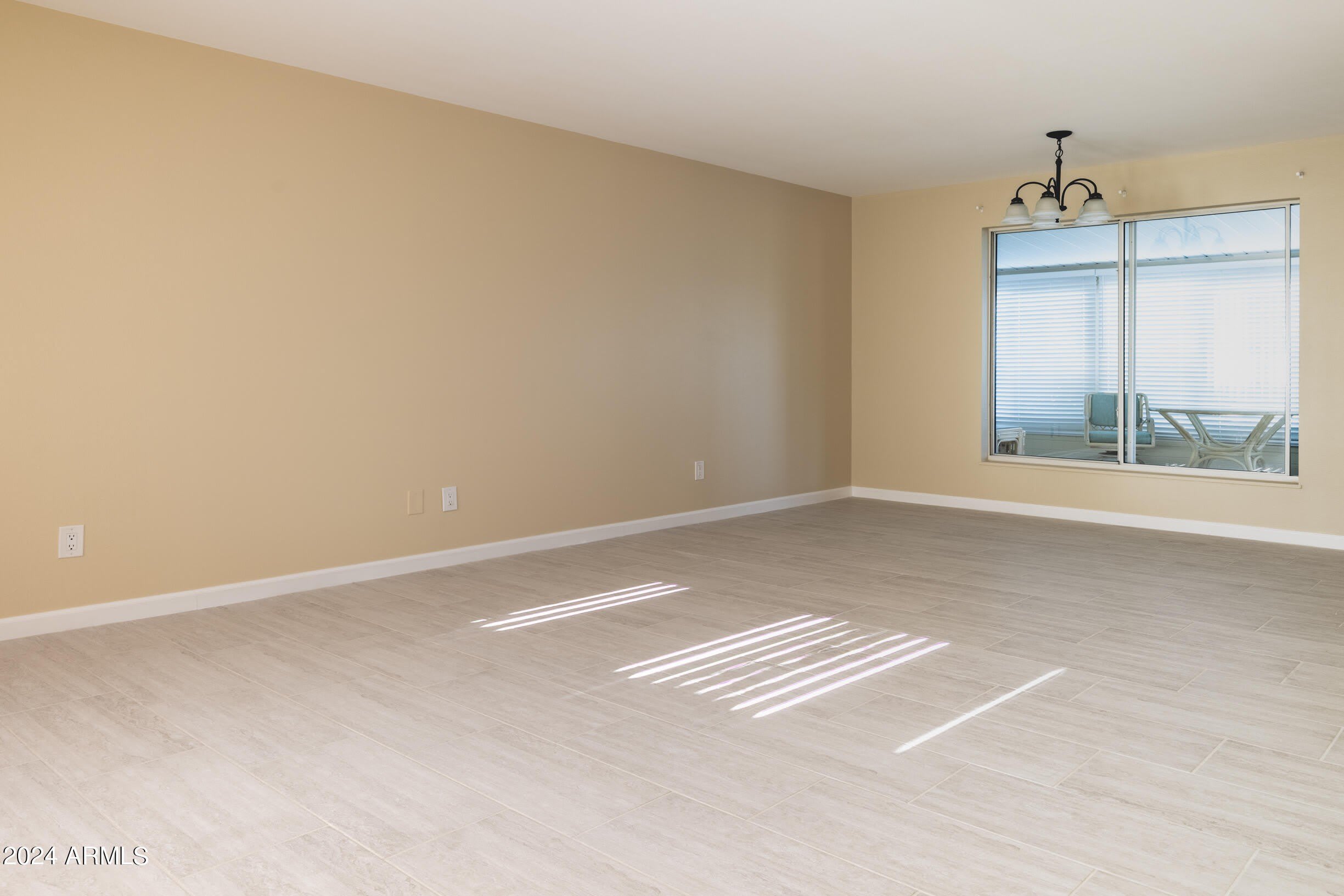 12208 N PEBBLE BEACH Drive – photo 2