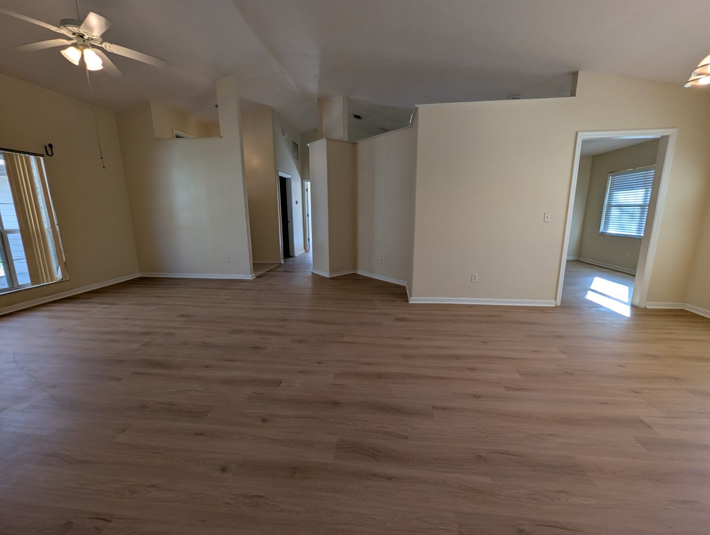 Hamilton Pond single family home – photo 4