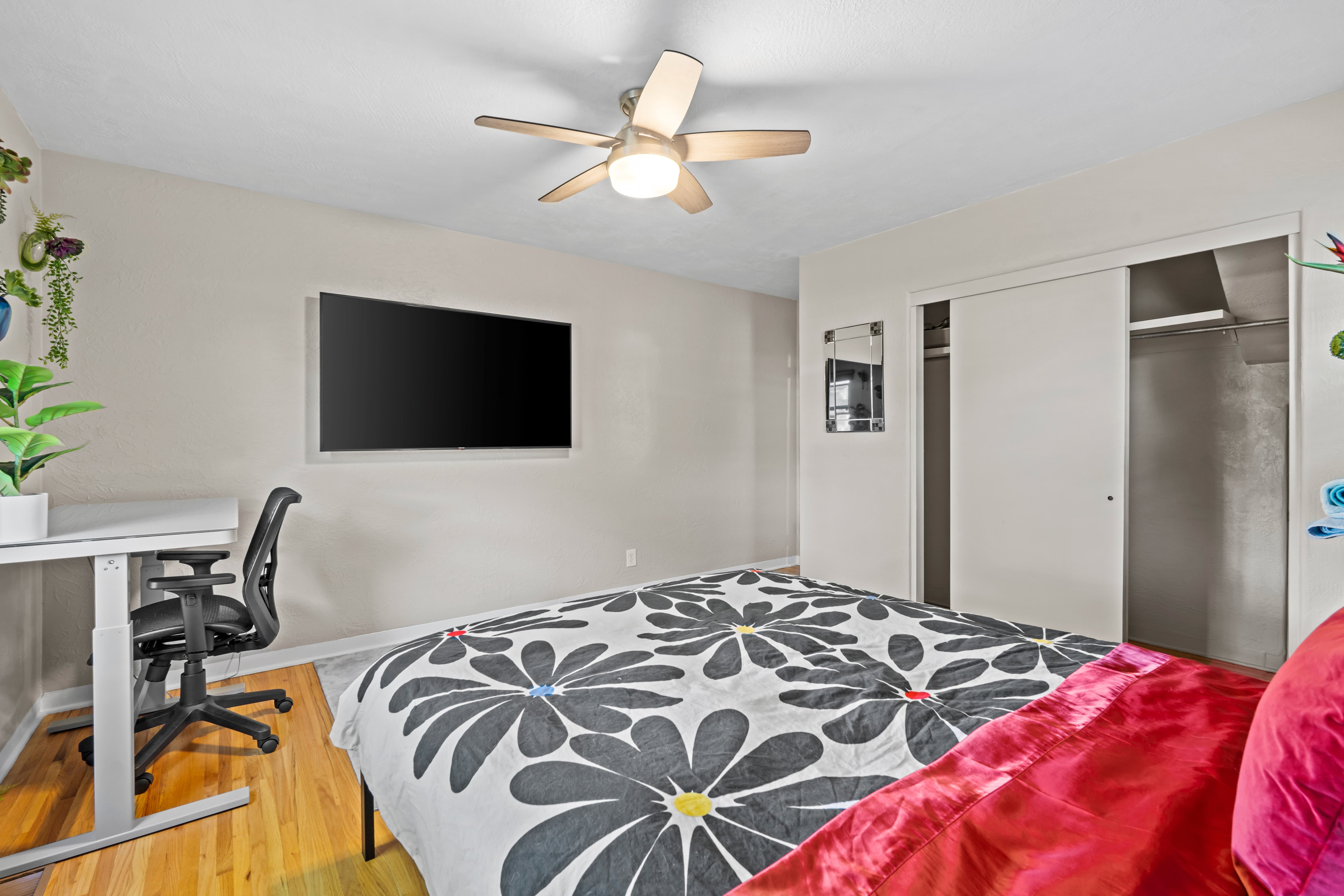 4908 Burton Ave Se – photo 2