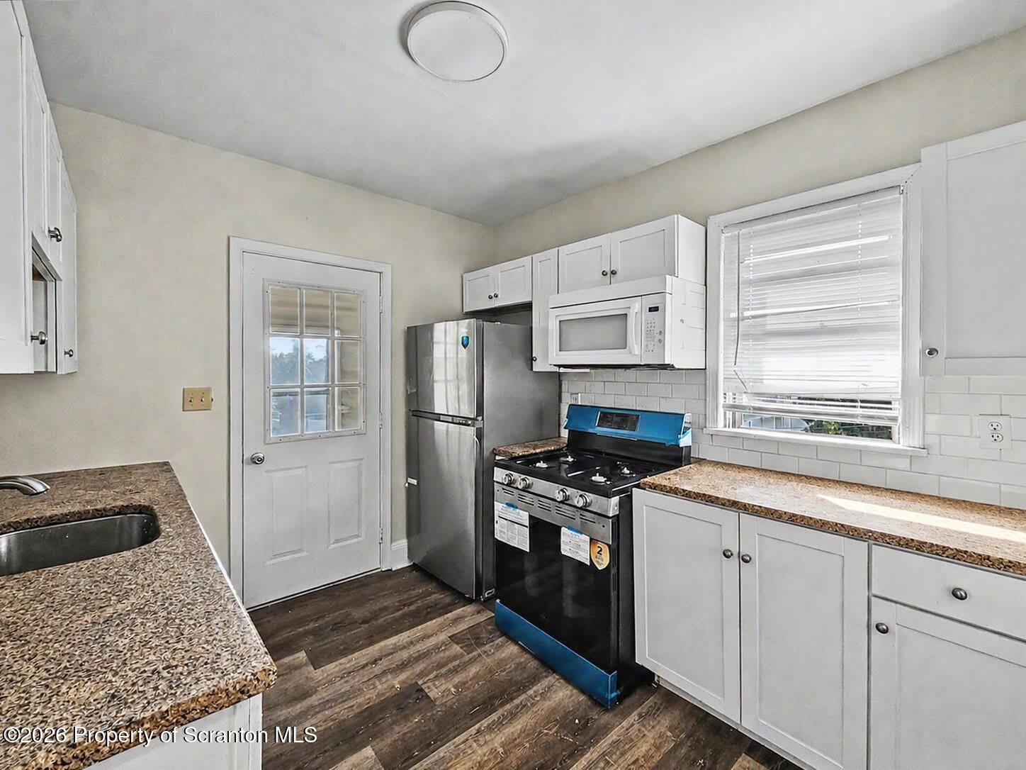 1614 Linden Street – photo 3