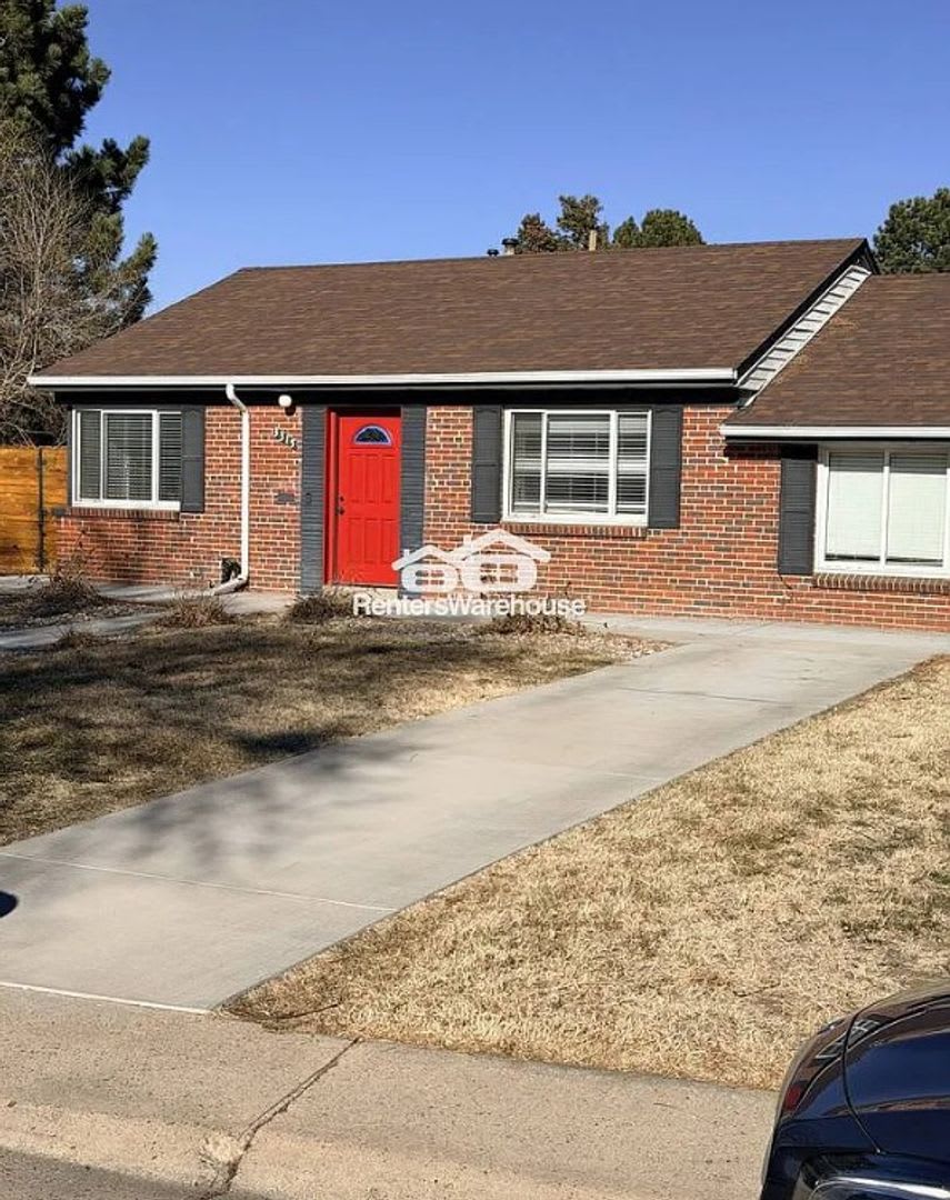3 Bed 2 Bath – photo 1