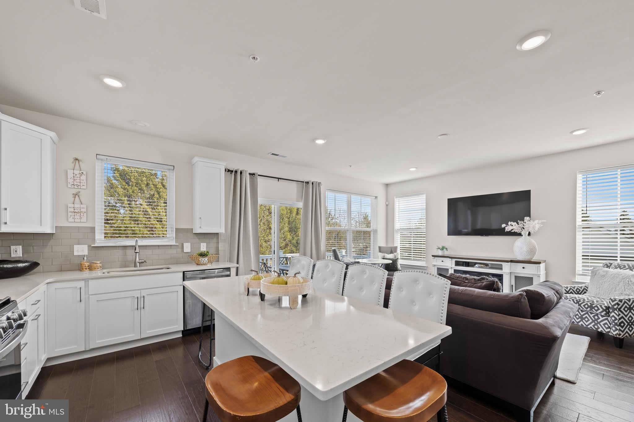 4830 FRANKLIN Circle – photo 4