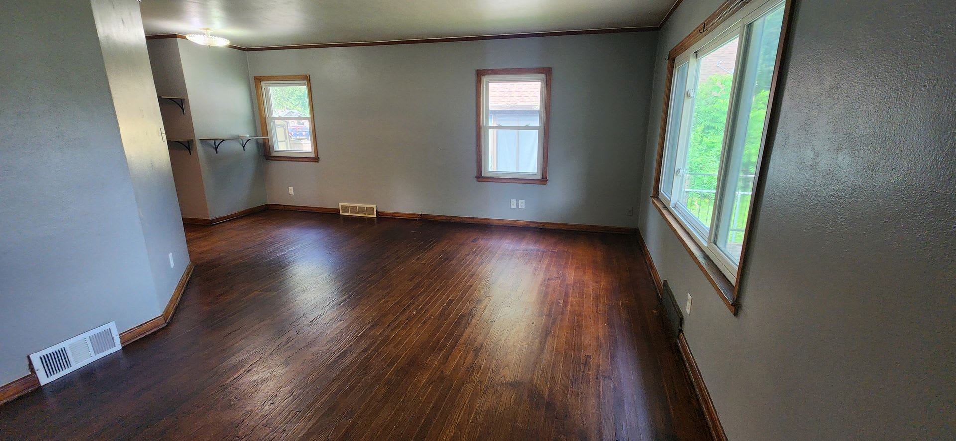 MOVE IN SPECIAL! Beautiful 4 Bedroom, 2 Bathroom Home with garage, shed, deck, and fenced yard! – photo 3