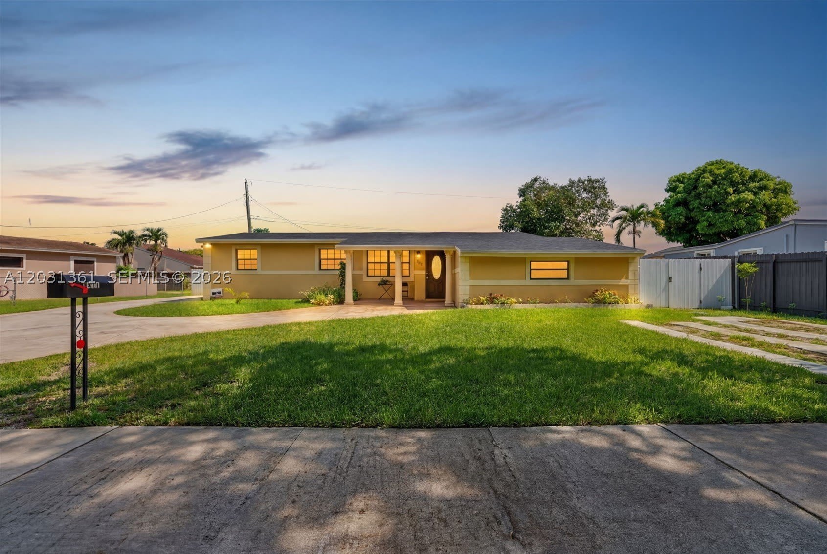 18930 NW 44th Ct – photo 1