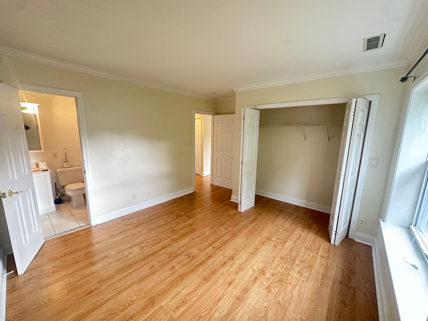Charming 3 Bedroom – photo 4