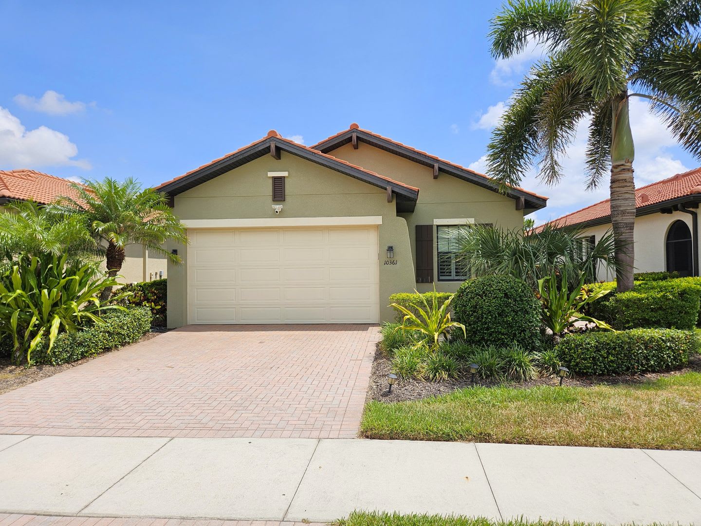 Seasonal Short-Term 3 Bedroom 2 Bathroom Single Family Home in Sarasota National! – photo 2