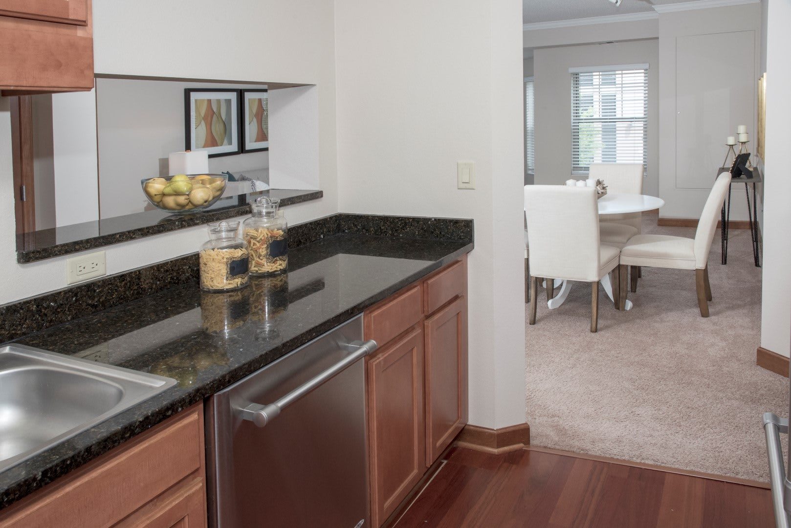 Cornelia Place – photo 4