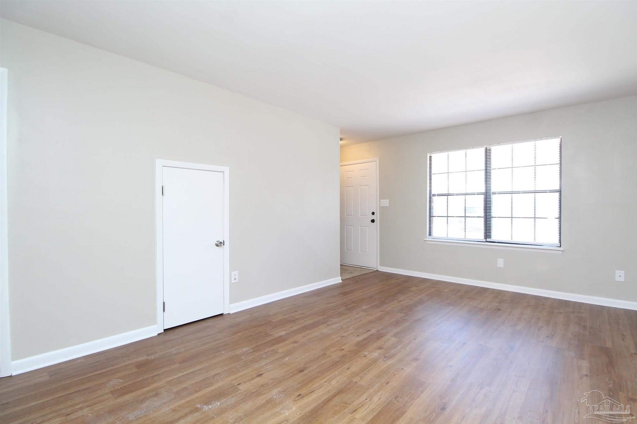 1455 Acorn Ln – photo 2
