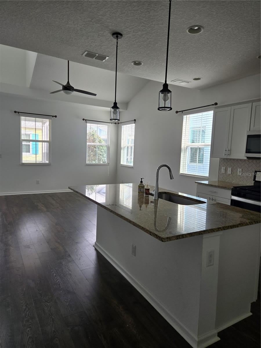 562 LANDSHARK Boulevard – photo 3