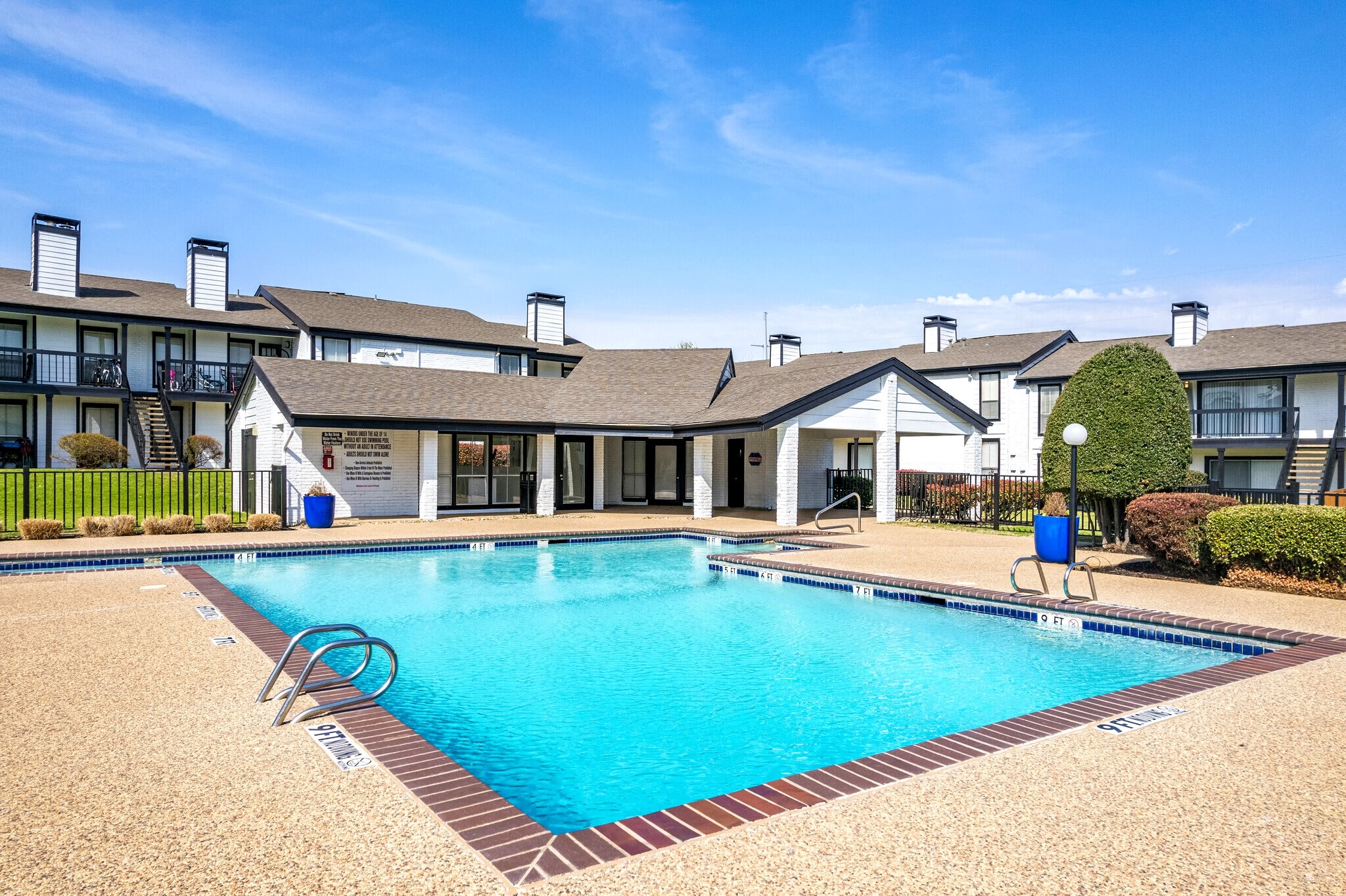 Keller Oaks Apartments – photo 1