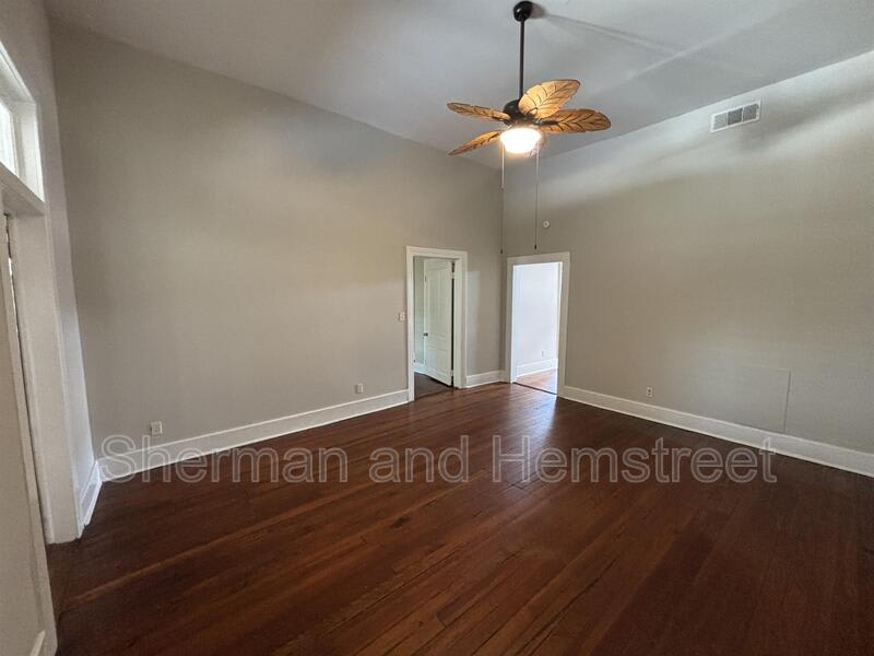 1030C Broad Street – photo 4