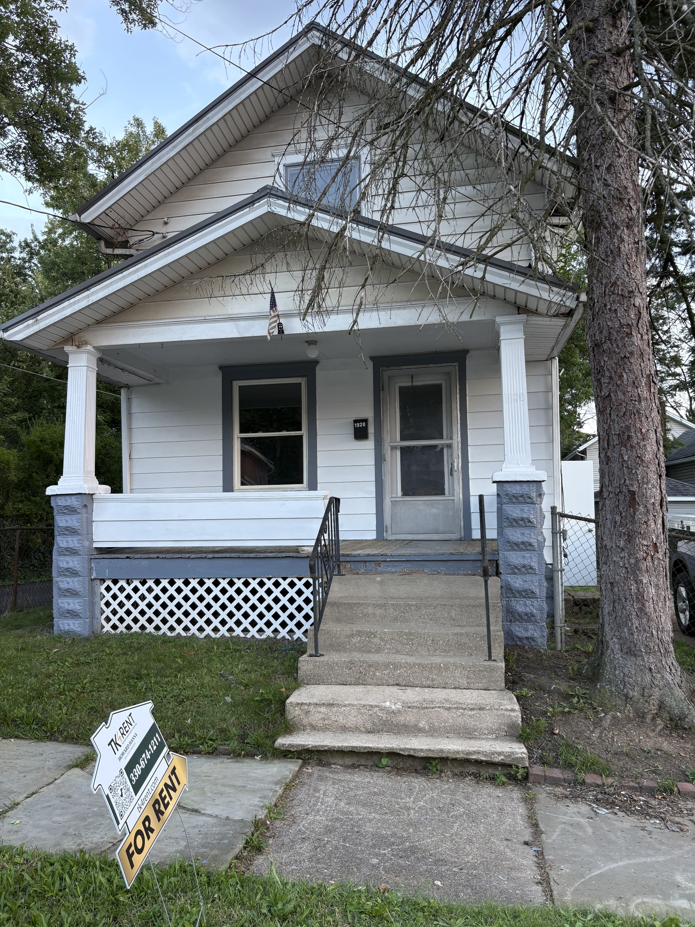 1920 3Rd Street Southeast – photo 1