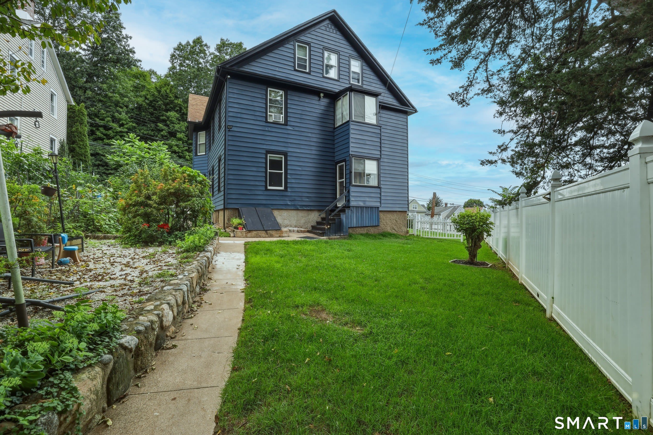 44 46 Perry Hill Road – photo 4