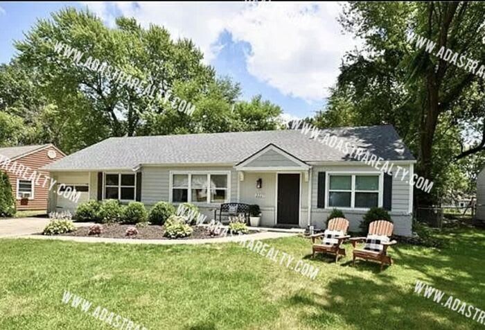 2227 West 78th Street – photo 2