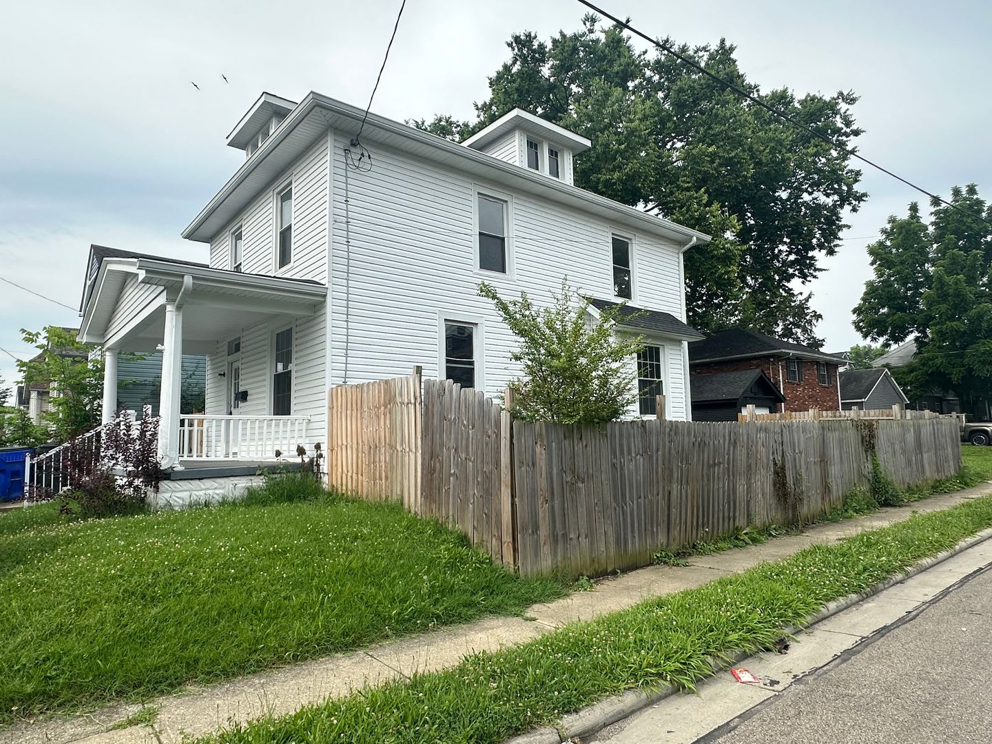 Beautiful Newly Renovated Home 4 BEDROOM 2 BATH – photo 2