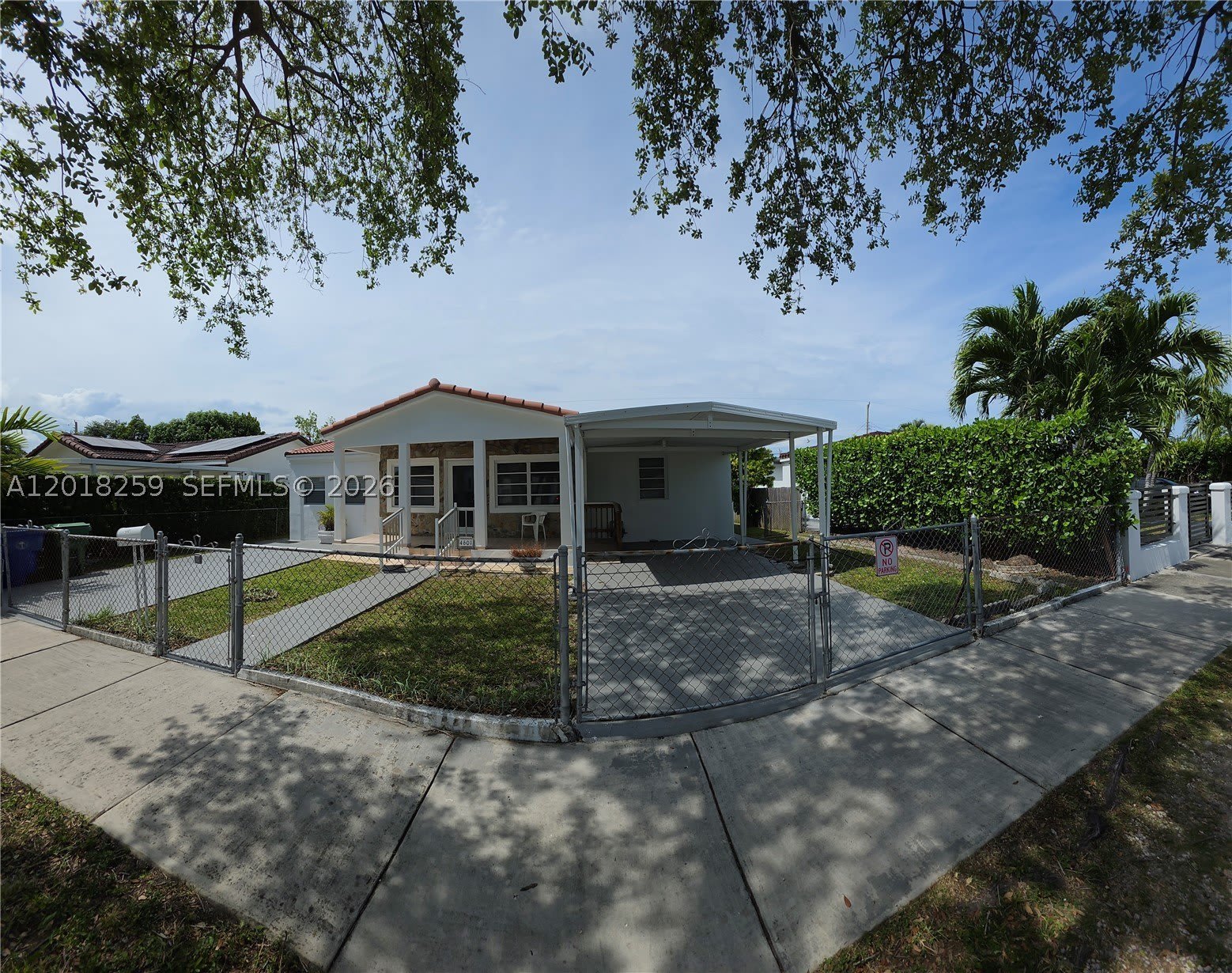 4601 SW 5th St – photo 1