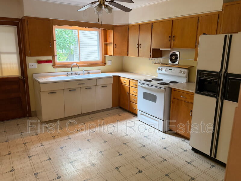 1715 West Market Street – photo 5
