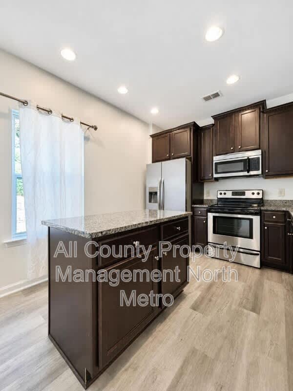 417 Village View – photo 3