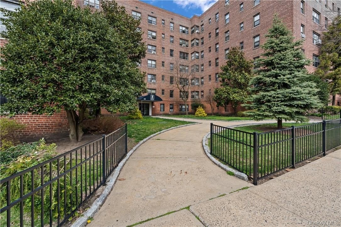 33 William Street – photo 2
