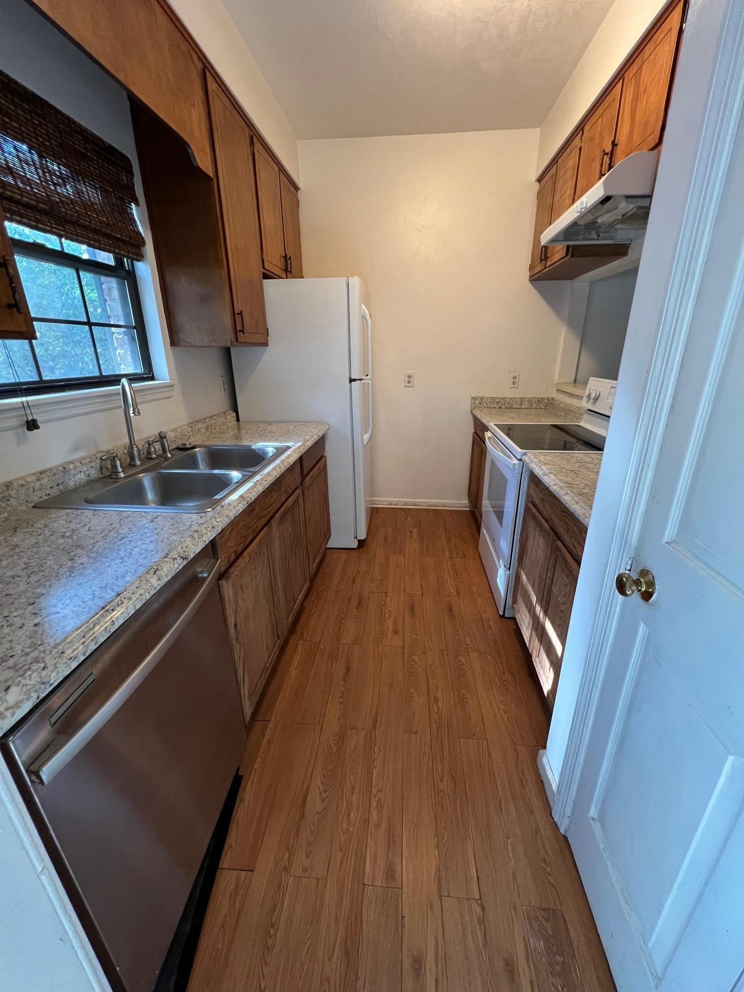 2552 Panther Creek Road – photo 4