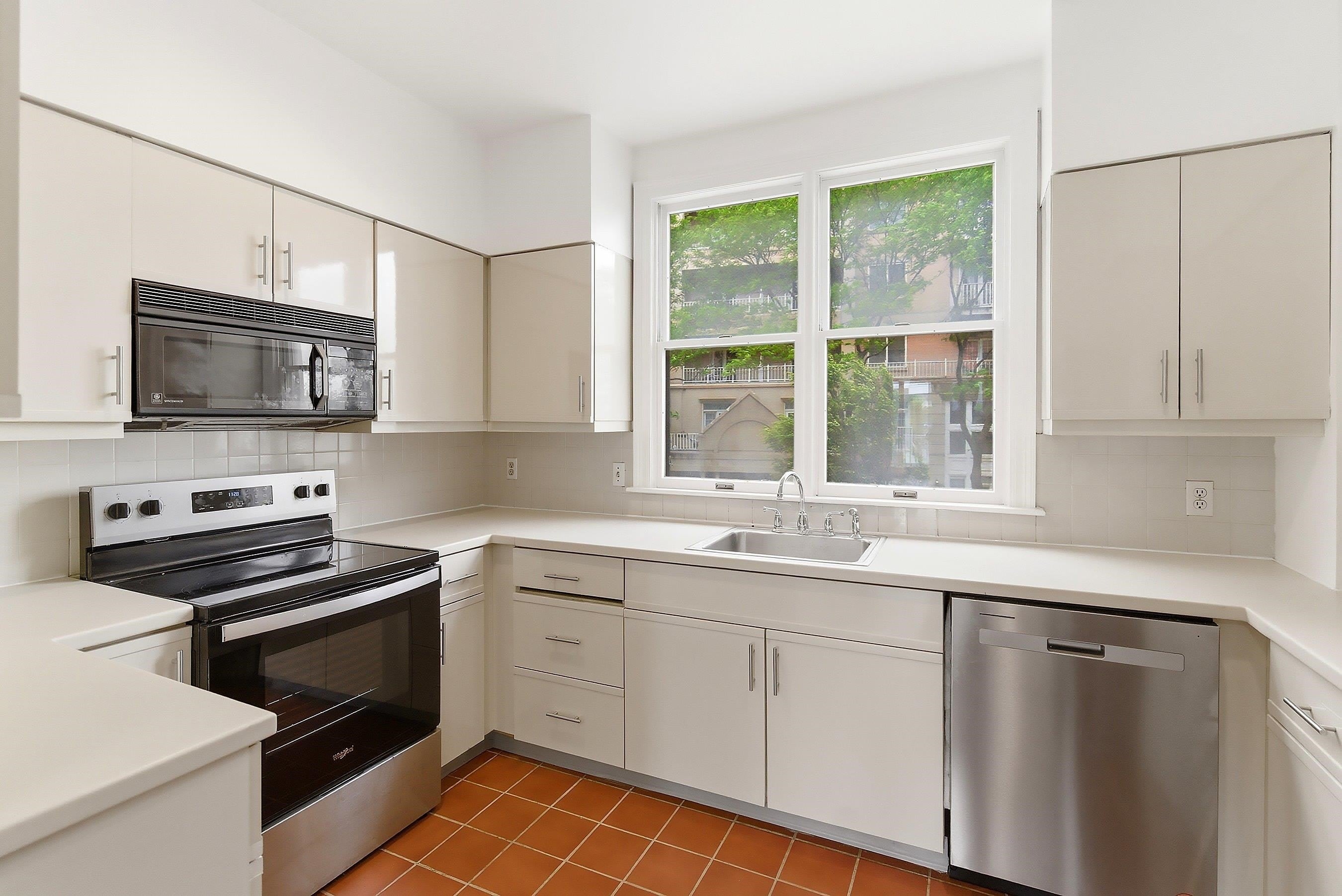 204 SHEARWATER CT W – photo 3