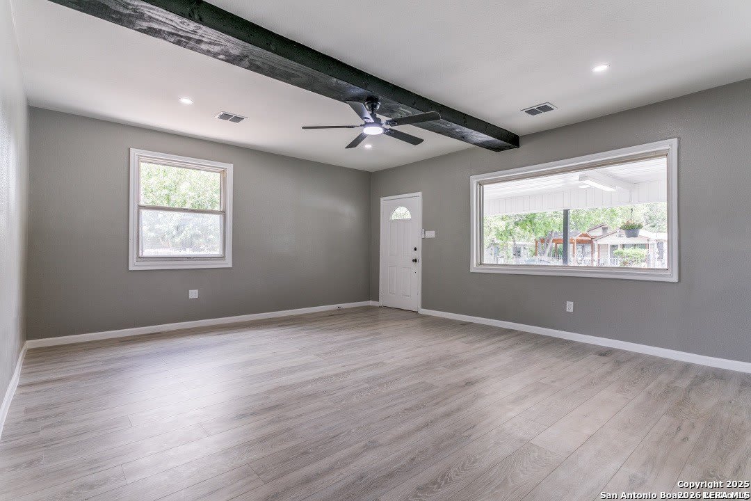716 Vickers – photo 5