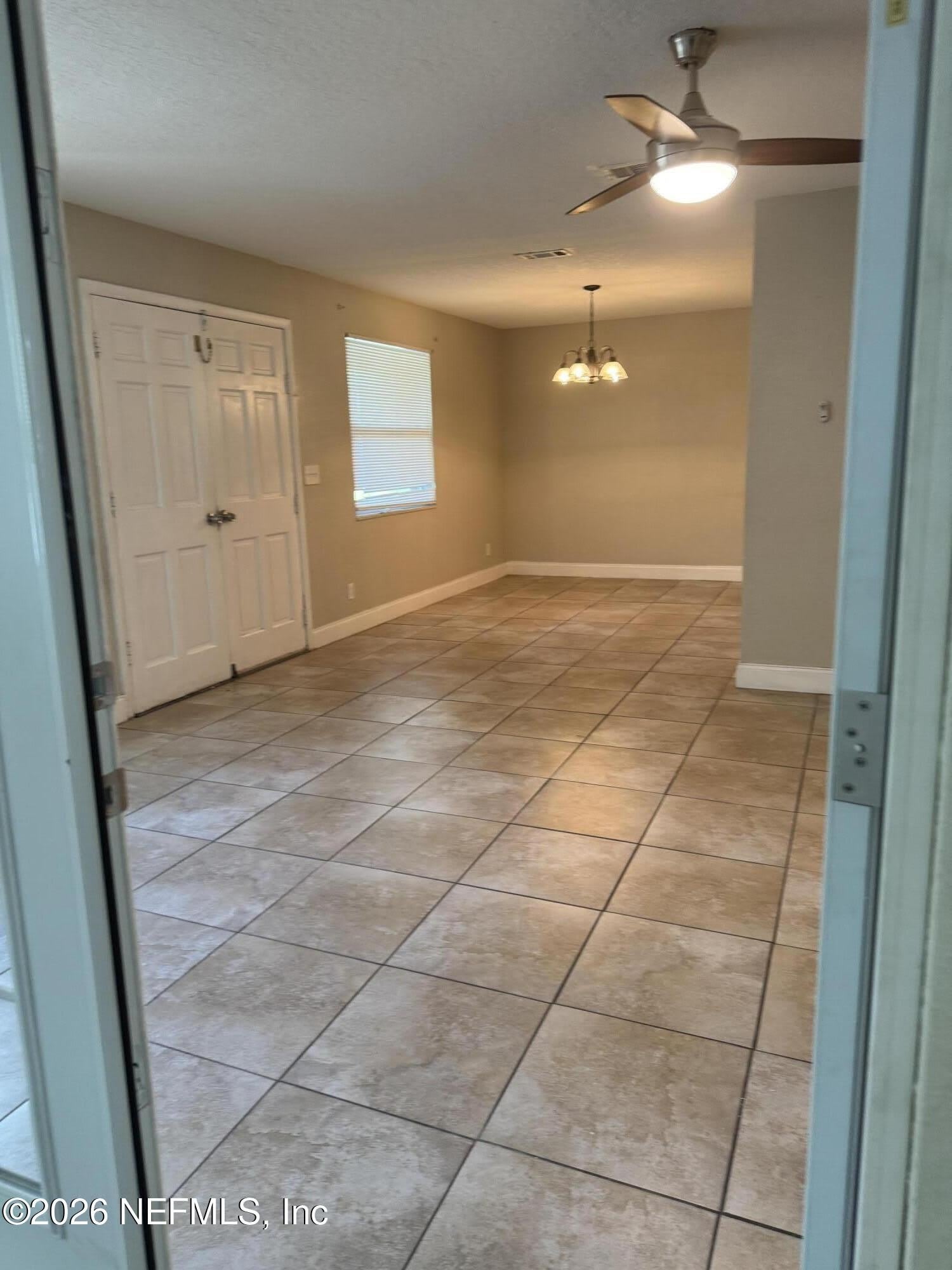 3923 HARBOR VIEW Drive – photo 1