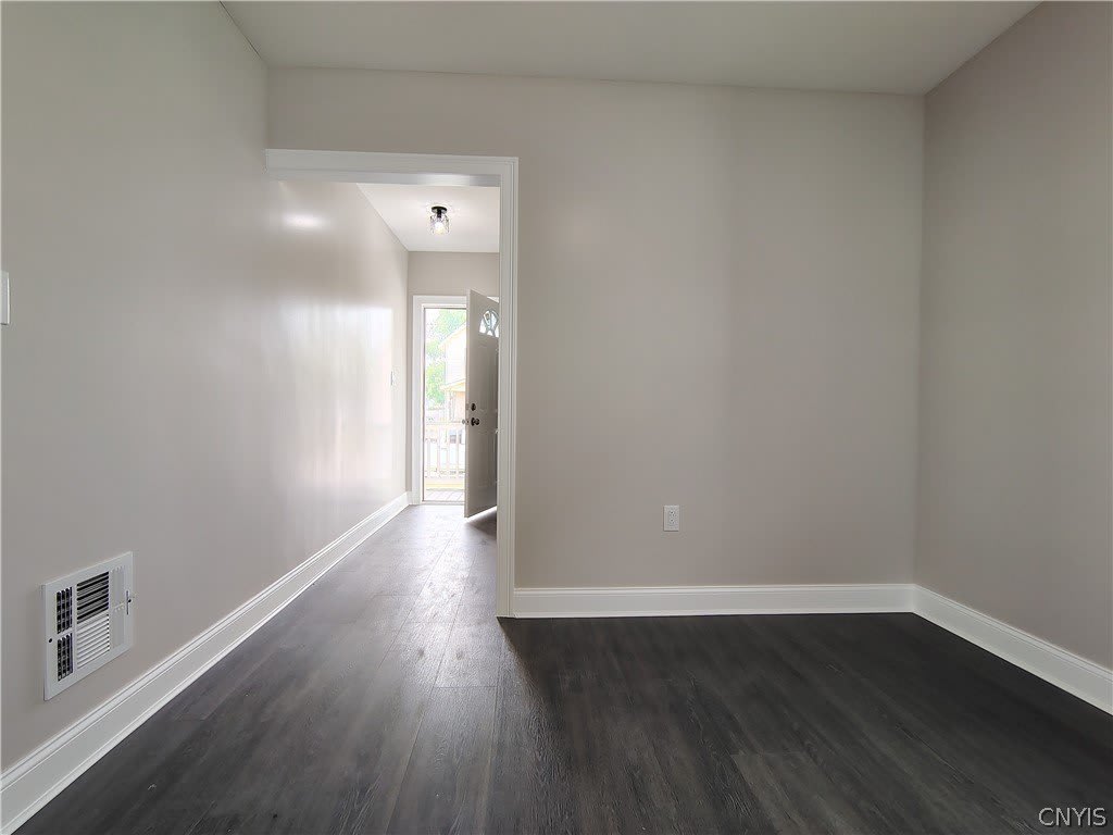1539 Taylor Avenue – photo 1