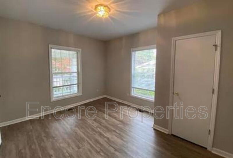 1006 Parker Street – photo 5