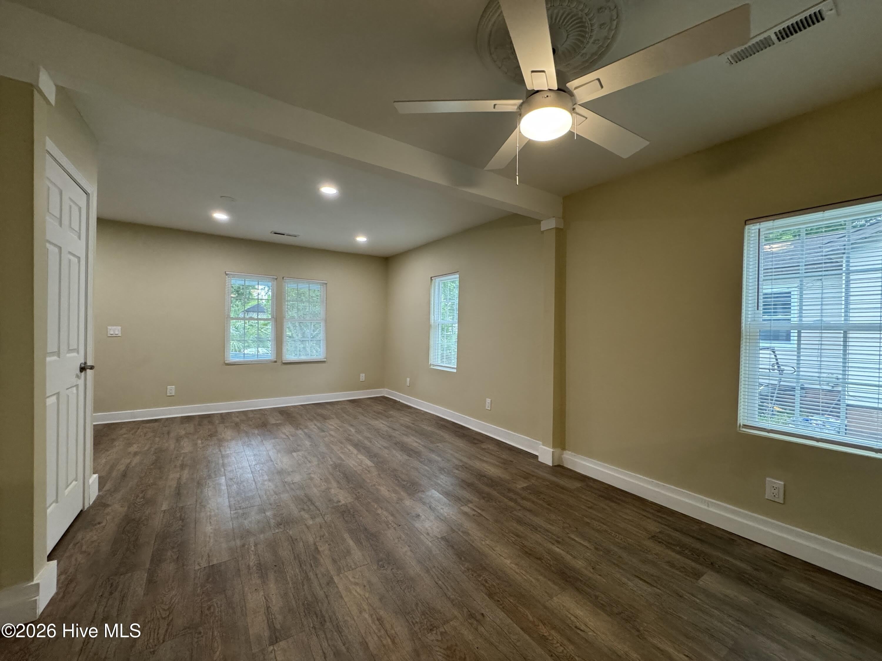 1407 Norman Street – photo 4