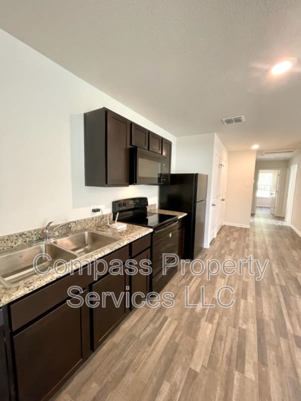 1114B Chestnut – photo 4