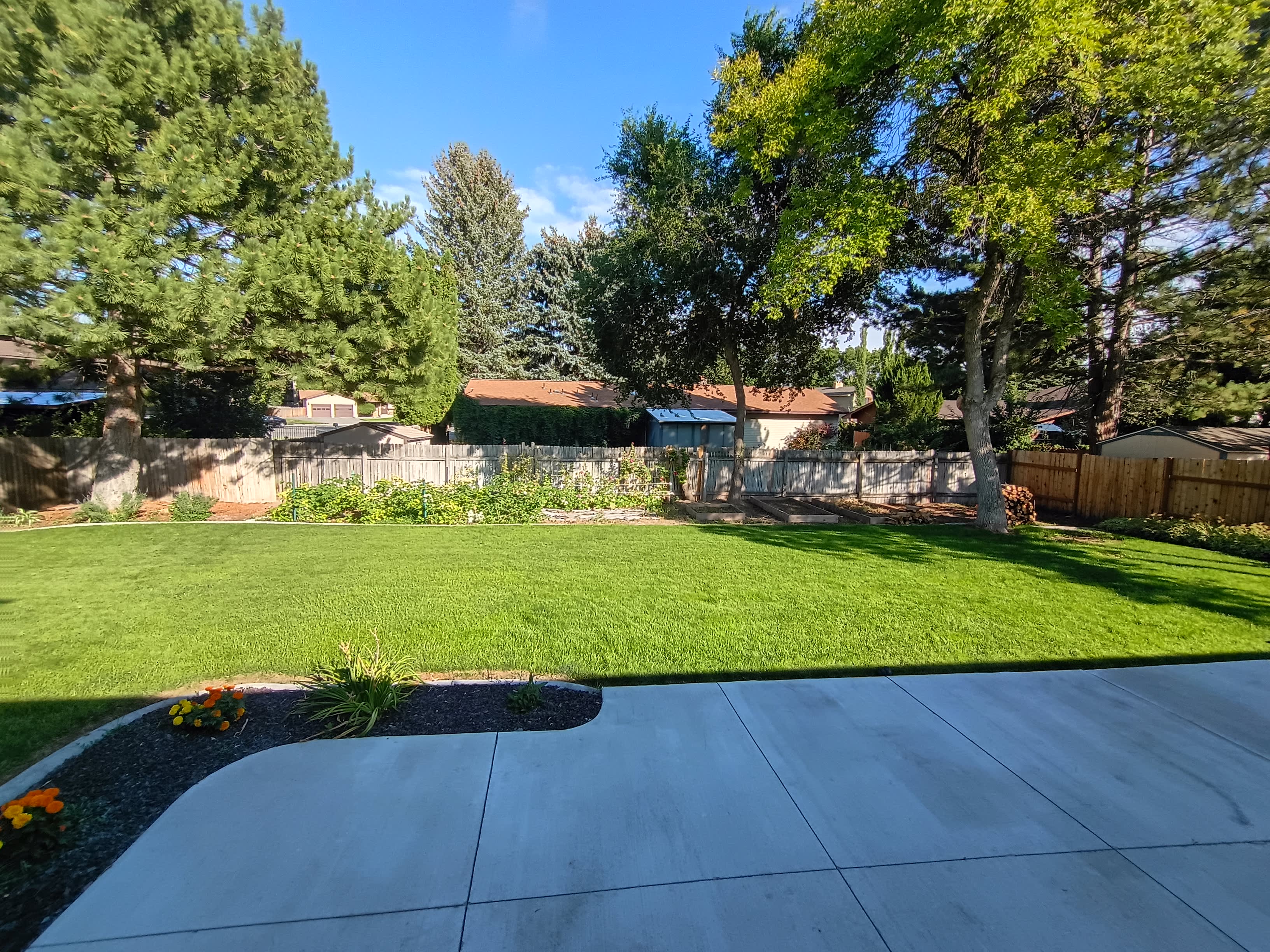 725 Dickson Avenue – photo 4