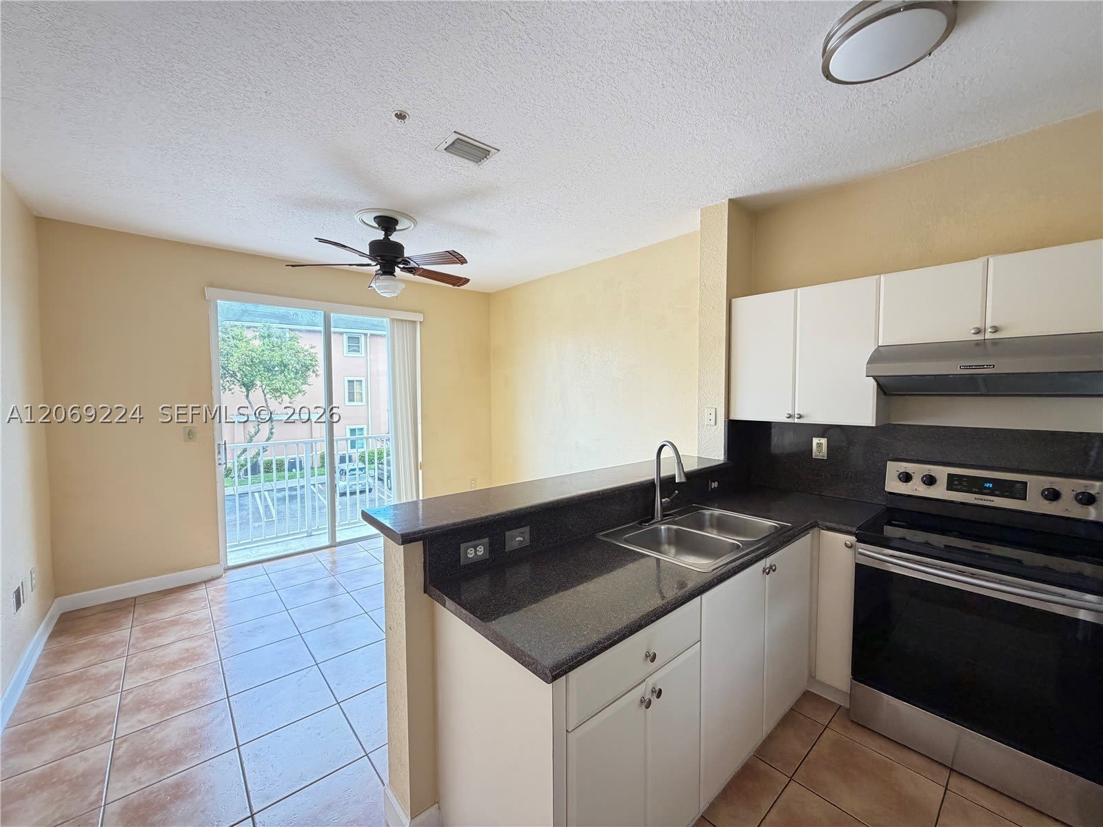 7250 Nw 177Th St – photo 4
