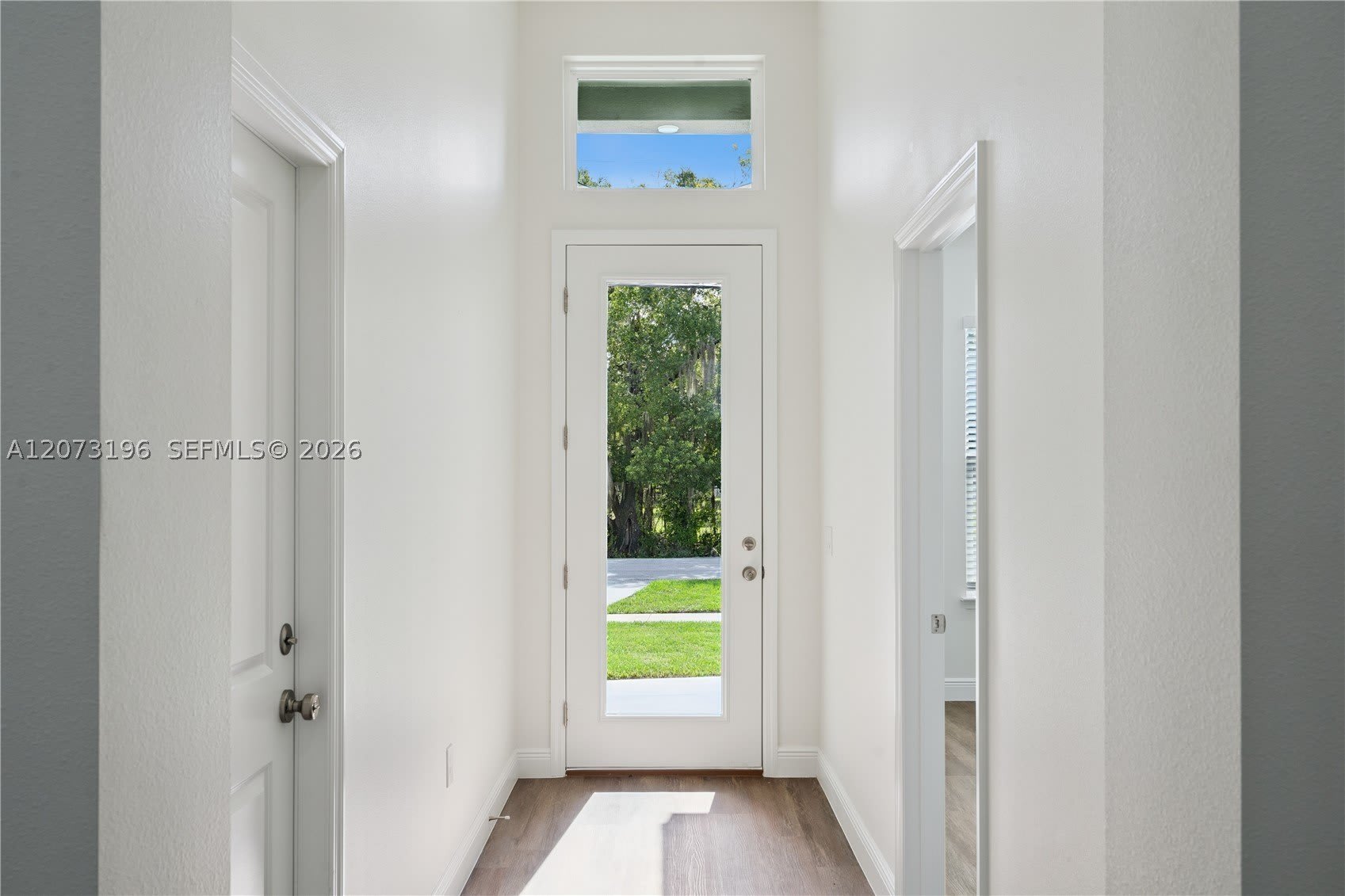 1296 Moselle Ave – photo 4